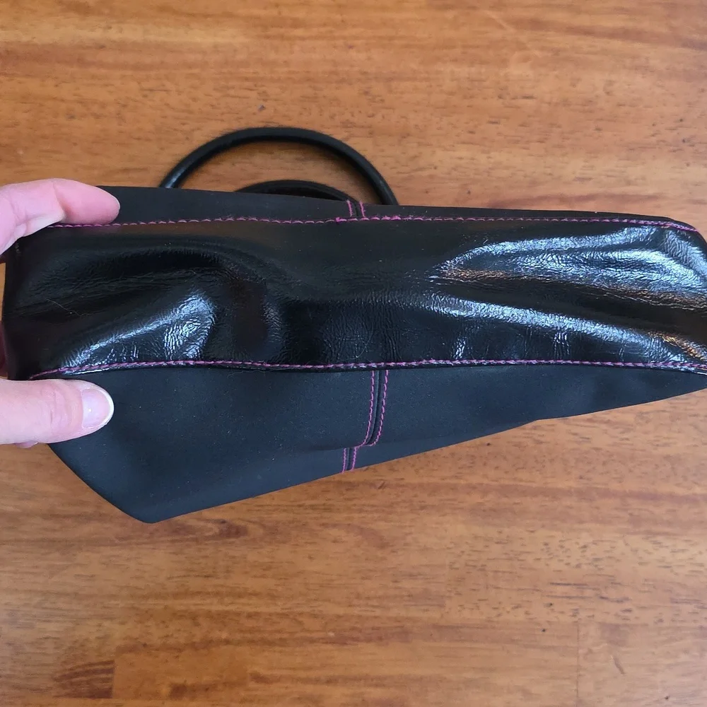 Estee Lauder Black Mini Tote Cosmetic Bag w/ pink stitching🌷🌸